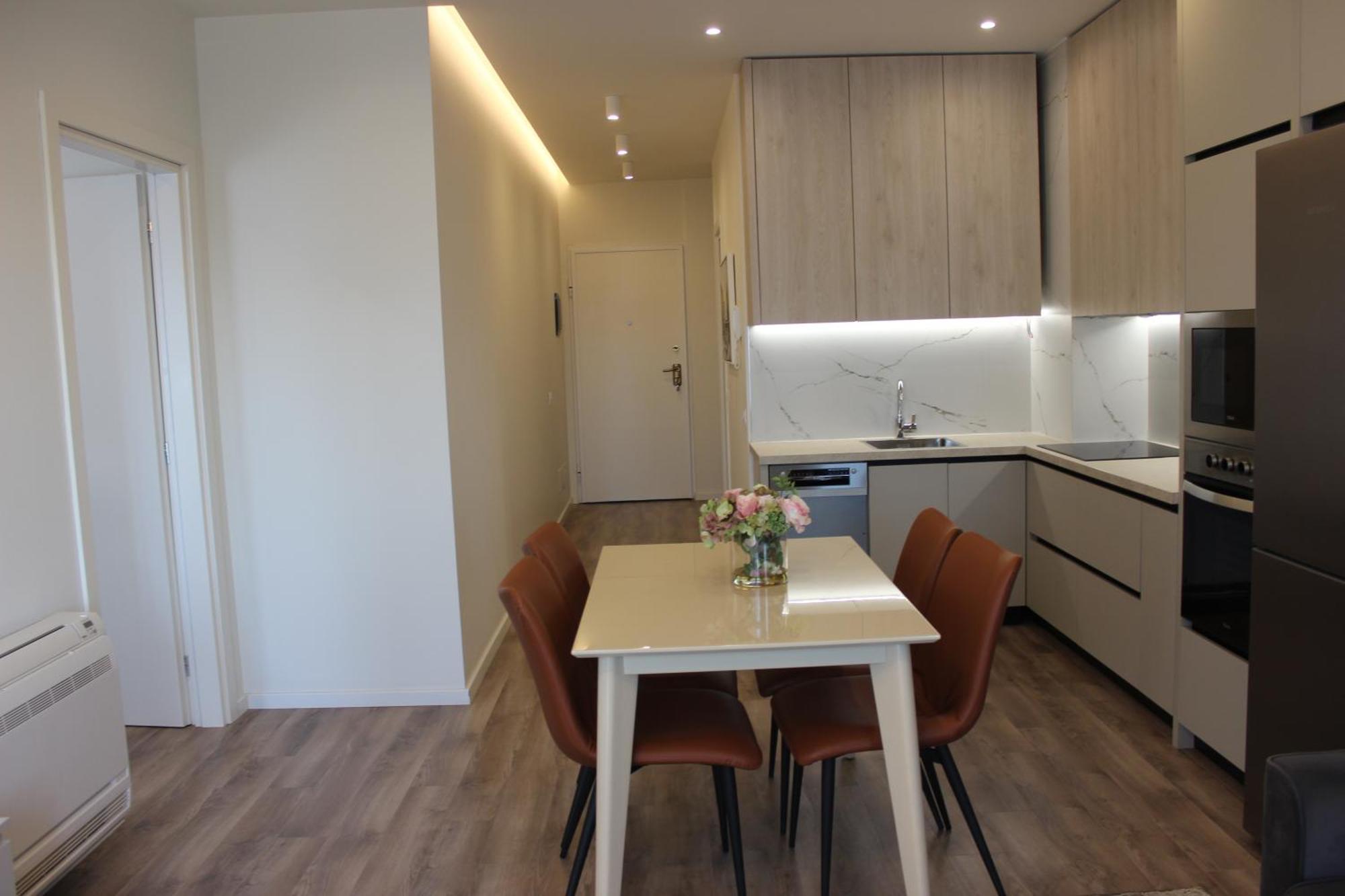 Delight Apartment Тирана Экстерьер фото