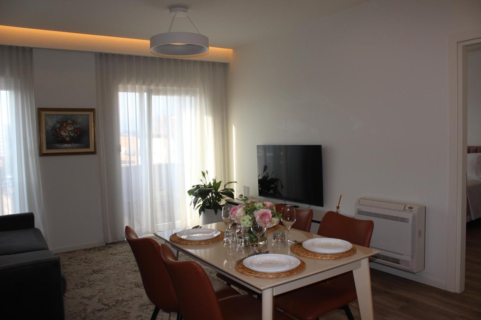 Delight Apartment Тирана Экстерьер фото